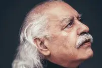 عکس| سفر زمان؛ «بهزاد فراهانی» در 26 سالگی و در نمایی از اولین فیلم اش؛ سال 49