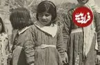 عکس| سفر زمان؛ دختران اهل ماهان کرمان با لباس مدرسه؛ 75 سال قبل