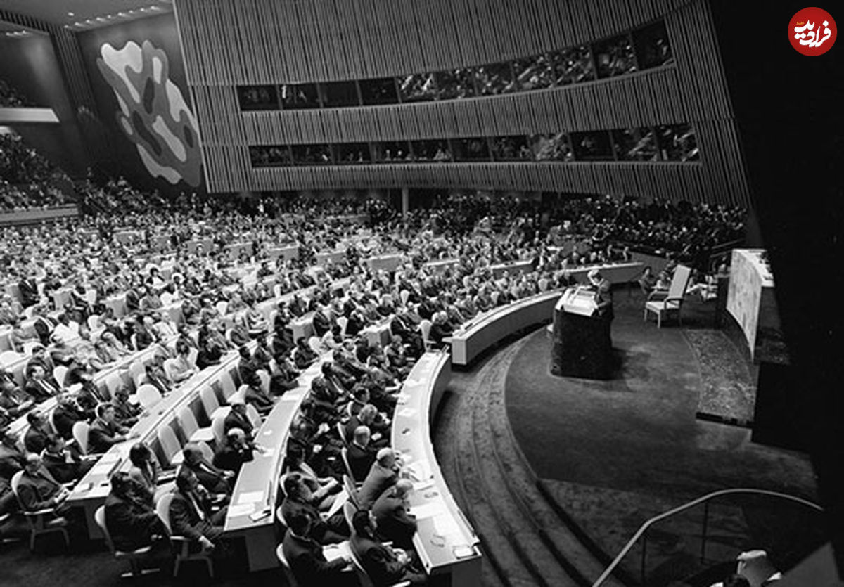 تصاویر/ عجیب‌ترین سخنرانی قذافی در سازمان ملل