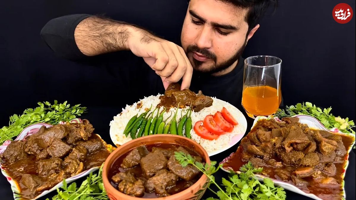 (ویدئو) خوردن متفاوت 3.5 کیلوگرم چلو گوشت و جگر گوسفند توسط جوان مشهور پاکستانی