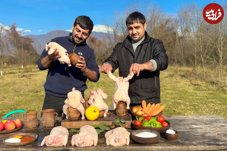 (ویدئو) غذای روستایی در آذربایجان؛ کباب کردن مرغ به یک روش سنتی و جالب