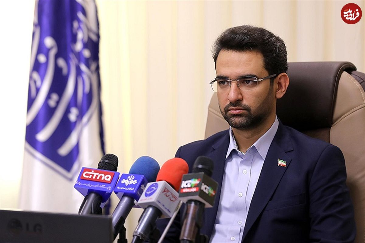 وقتی وزیر برای شرکت "ستاره مربع"، شمشیر کشید