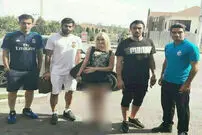 عکس چند بازیکن استقلال با یک دختر بی حجاب