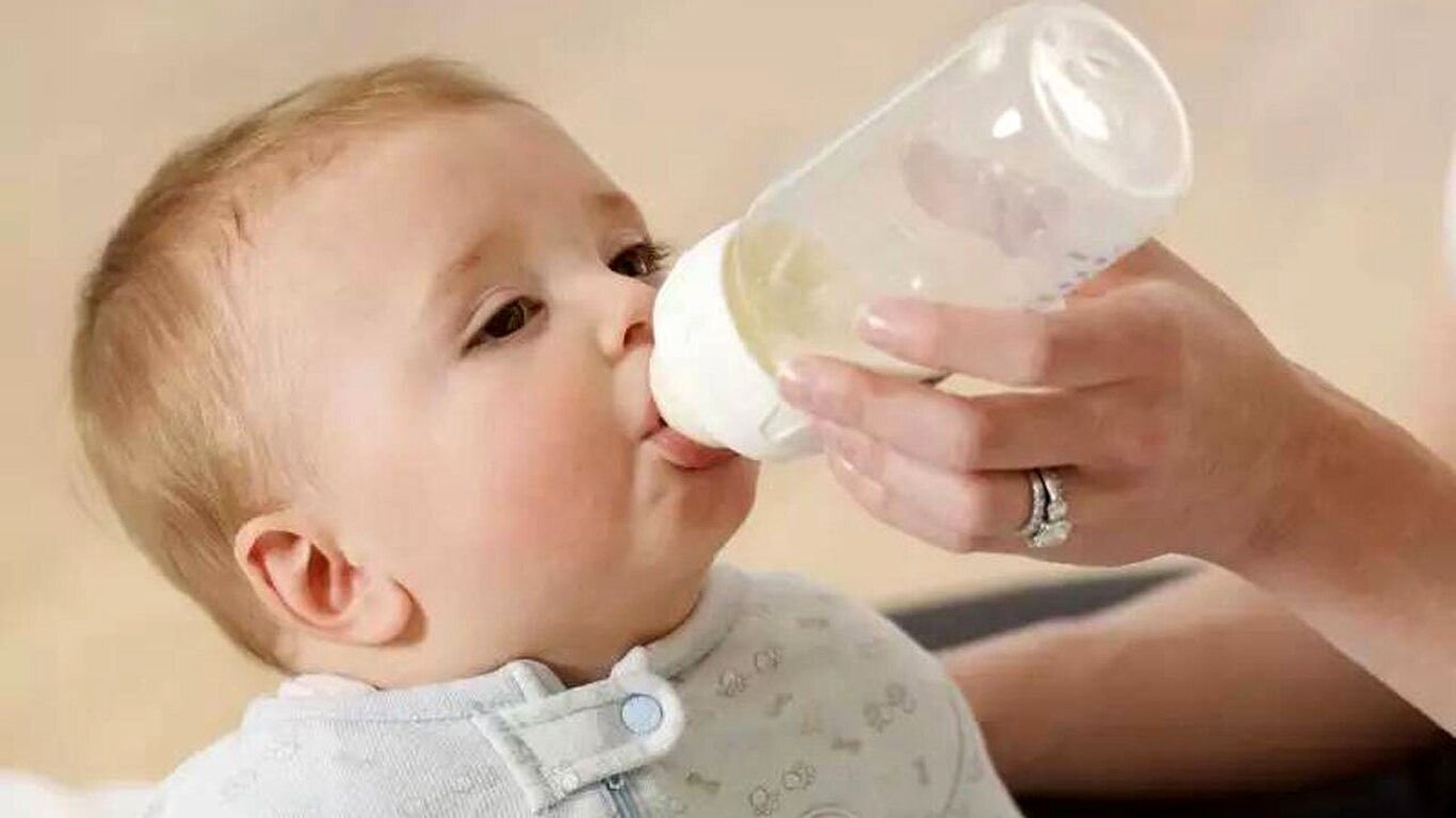 توصیه‌هایی مهم درباره حساسیت نوزادان به شیر