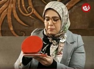عکس| سفر زمان؛ «مژگان عباسی» (بچه مهندس 3) در 19 سالگی در کنار برج ایفل