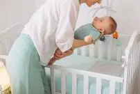 بهترین سن برای جدا خوابیدن کودک چه زمانی است؟