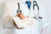 پزشکان چقدر در می‌آورند؟