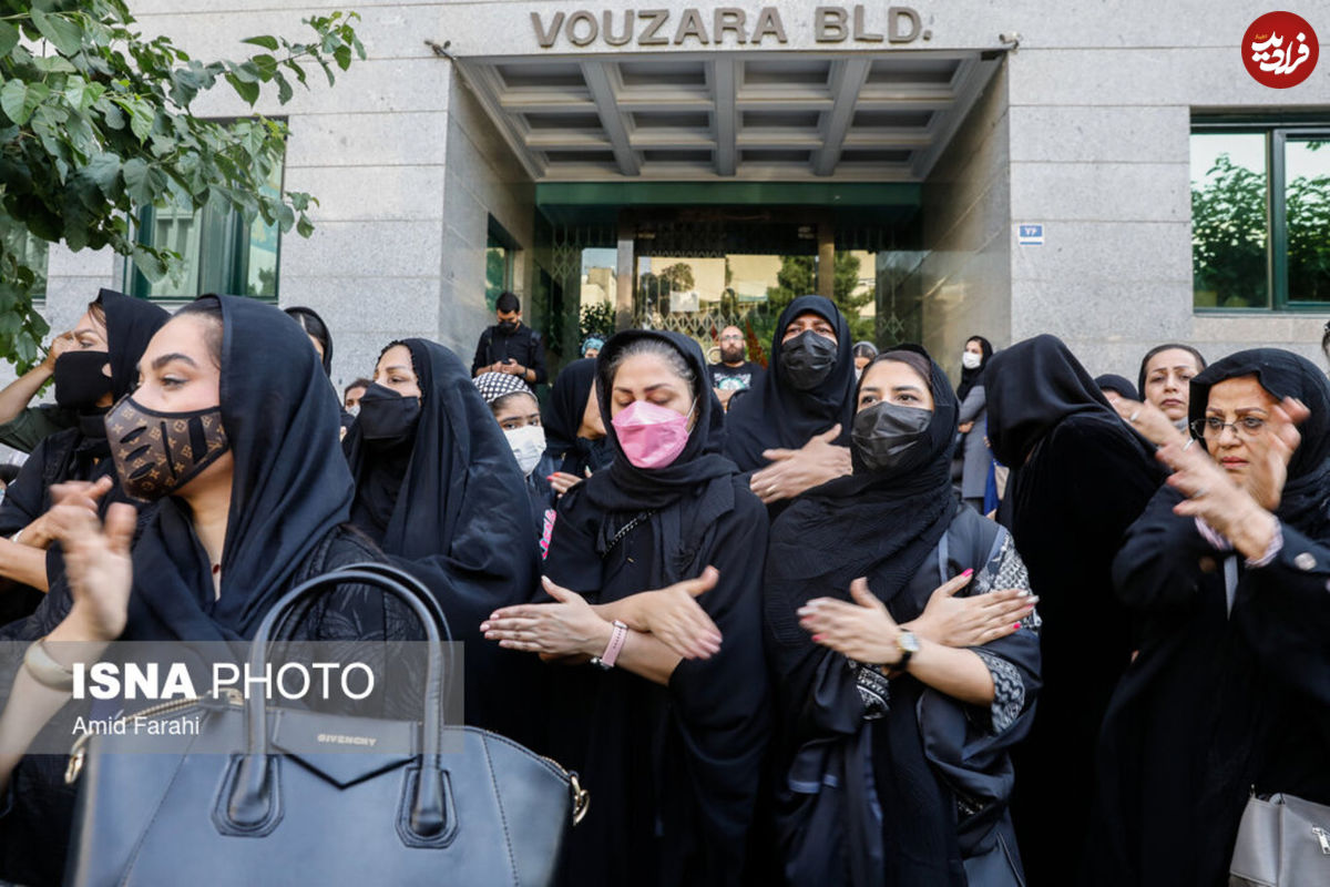 مراسم یادبود جانباختگان فاجعه متروپل آبادان در تهران