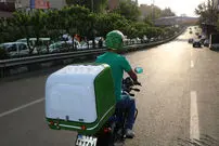 نان، عشق و اقتصاد موتوری