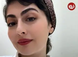 عکس| سفر زمان؛ «انیس» در حال نوازش یک سگ در پشت‌صحنه سریال «سوجان»