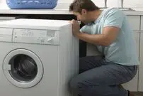 با چند اشتباه ساده عمر ماشین لباس شویی کم می‌شود!
