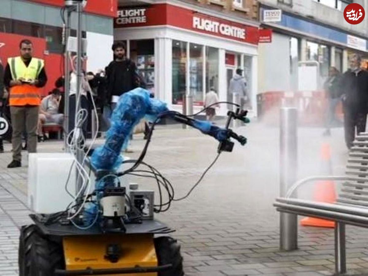 ربات‌های ضدعفونی کننده در انگلستان
