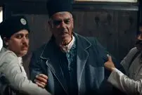عکس| سفر در زمان؛ «سیمون تفلیسی» سریال بانوی عمارت در پشت صحنه یک فیلم؛ سال 83
