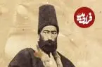 عکس| سفر زمان؛ تصویری از «خطاط مشهور دوران قاجار» در کنار یکی از نوشته‌هایش