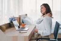 ورزش‌های چهار ثانیه‌ای برای کاهش مضرات نشستن طولانی
