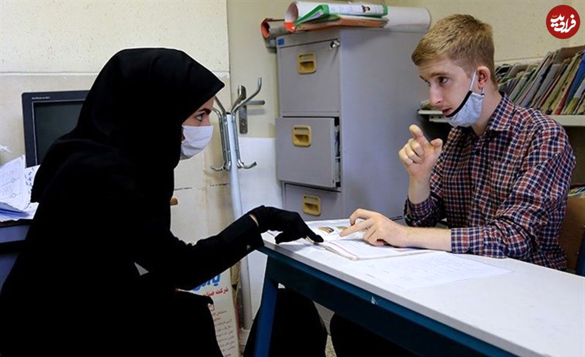 ماسک را بردارید، چشم ما به دهان شماست