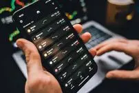 استخراج بیت‌کوین با گوشی؛ حقایقی از یک پیشنهاد وسوسه‌انگیز!
