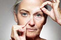 ۷ تمرین برای رفع چروک‌های صورت در ۱۲دقیقه