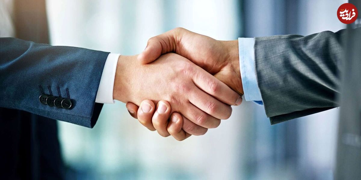 چرا دست دادن به یک رسم جهانی تبدیل شد؟