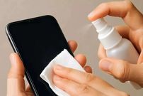 میکروب‌هایی که باور نمی‌کنید روی گوشی شماست؛ روش ضدعفونی آن
