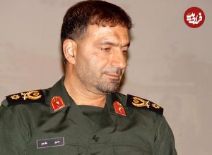 عکس؛ سفر به تاریخ؛ «پدر صنعت موشکی ایران» در حال موتورسواری در جبهه؛ دهۀ 1360