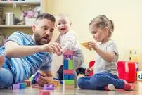 بازی،  ابزار جنگی کودکان با کرونا