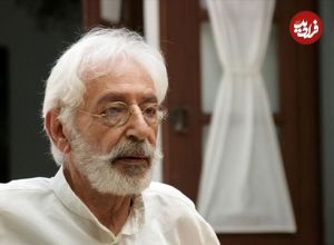 عکس؛ سفر به تاریخ؛ چهرۀ «جمشید مشایخی» در 28 سالگی روی صحنۀ تئاتر؛ دهۀ 40
