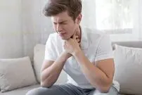افزایش مراجعه به‌مراکز درمانی با گلو درد و تغییر صدا