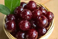 این خوراکی‌ها را هرگز نباید با گیلاس خورد!