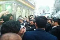 احمدی نژاد با بقایی به حرم امام رفت