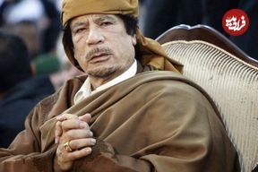 عکس؛ سفر در زمان؛ «سرهنگ قذافی» در کنار «هواری بومدین» رئیس جمهور الجزایر؛ سال 1348