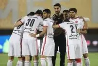 (عکس) مادر و دختر پرسپولیسی در استادیوم آزادی