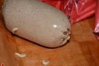 عکس/ خروج کرم از سوسیس!