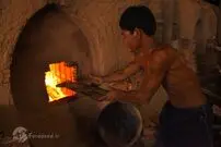 زنجیر بدهی بر گردن زندانیان آجری!