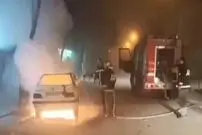 (ویدئو) آتش زدن عمدی یک پژو پارس توسط افراد ناشناس
