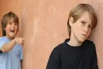 ۱۲ راهکار برای اینکه فرزند بی اعتماد به نفسی نداشته باشید