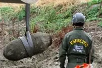 (ویدئو) لحظه انفجار بمب ۴۵۰ کیلوگرمی جنگ جهانی در ایتالیا
