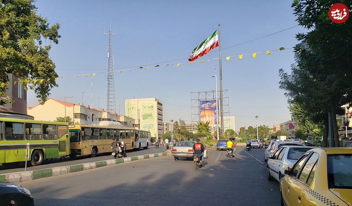 (عکس) سفر به تهران قدیم؛ نمایی از «میدان بهارستان و خیابان سیروس»؛ دهه 30