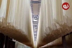 ببینید| مراحل تولید انبوه نودل در کارخانه ای قدیمی در کره جنوبی