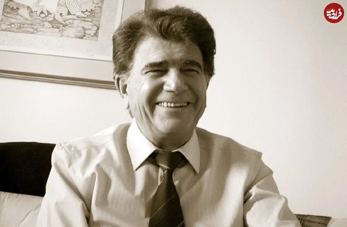 عکس| سفر در زمان؛ «بهروز وثوقی» و «محمدرضا شجریان» در یک کافه در آمریکا؛ اوایل دهه 90