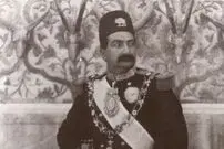عکس؛ سفر در زمان؛ «ظل السلطان پسر ناصرالدین شاه با یکی از دخترانش»؛ سال 1277