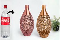 ببینید؛ نحوه درست کردن یک گلدان زیبا با استفاده از بطری نوشابه